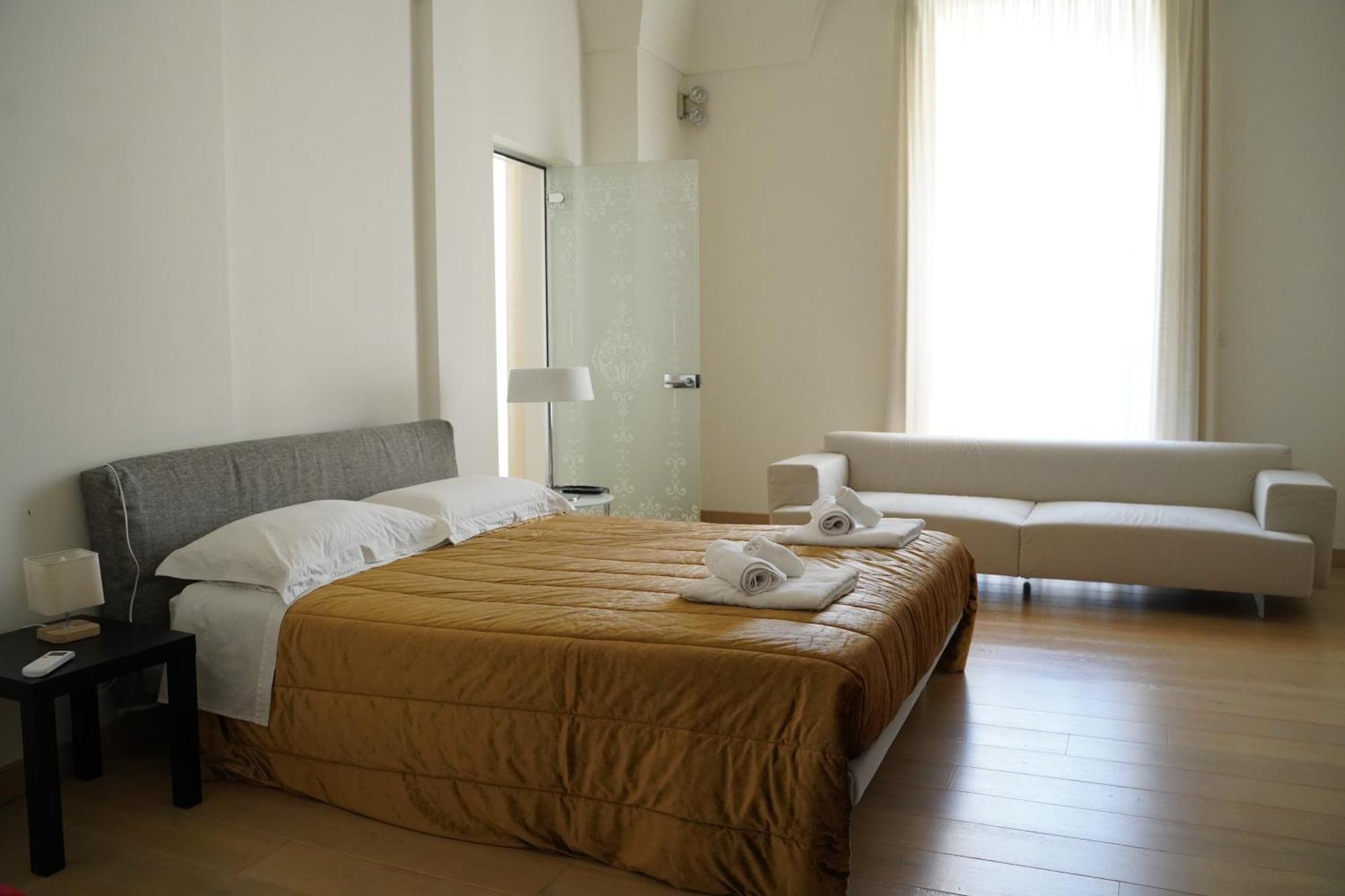 Suite Home D'Aragona Lecce Extérieur photo
