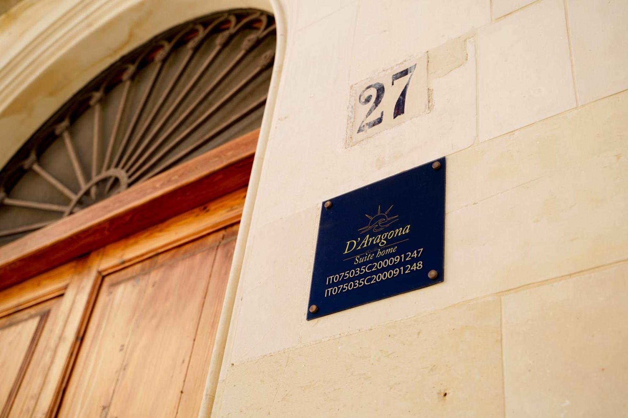 Suite Home D'Aragona Lecce Extérieur photo
