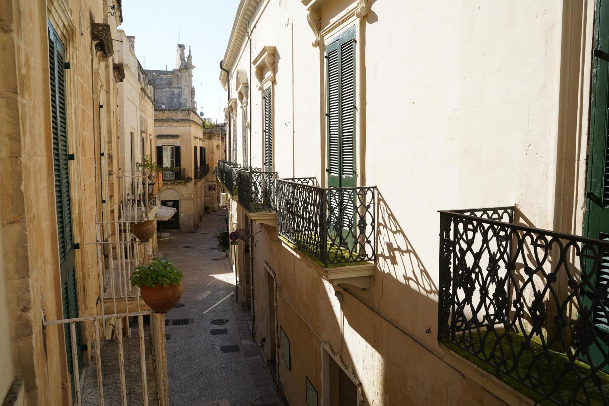 Suite Home D'Aragona Lecce Extérieur photo